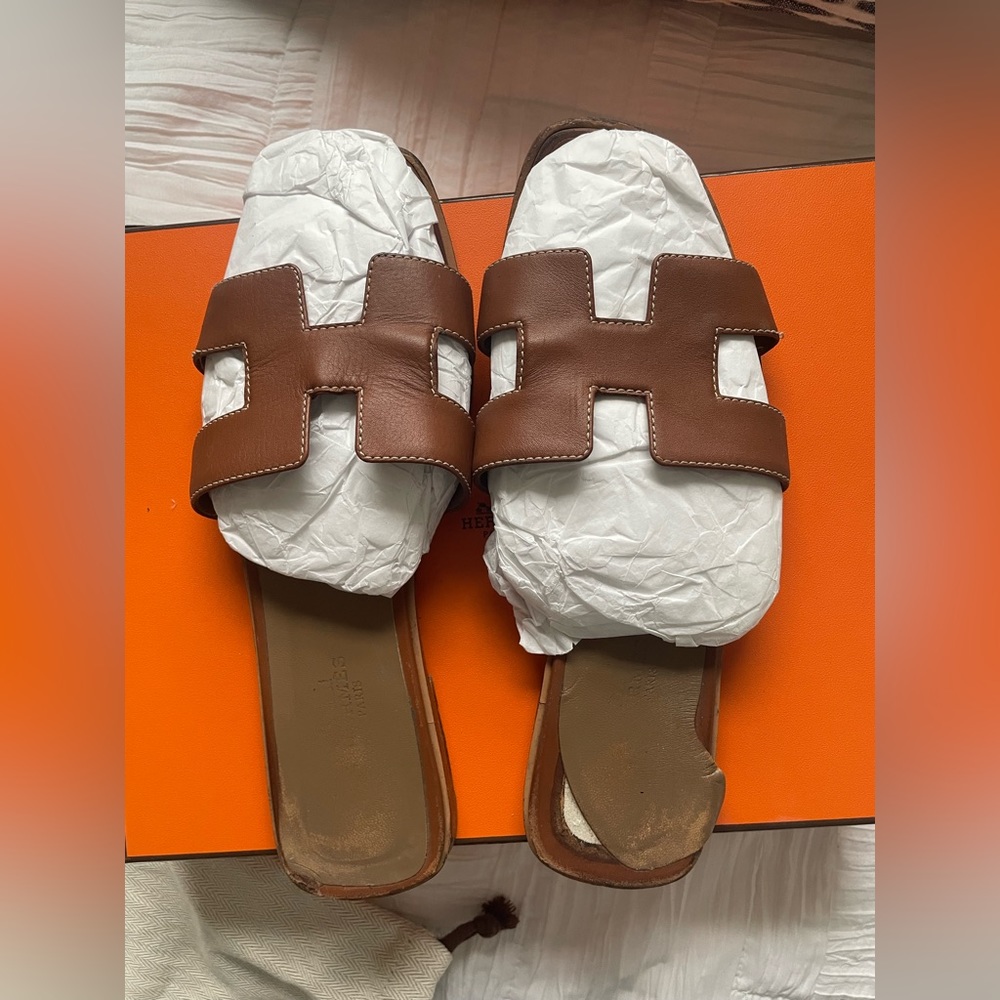 Hermes Oran Sandal size 38.5 in brown